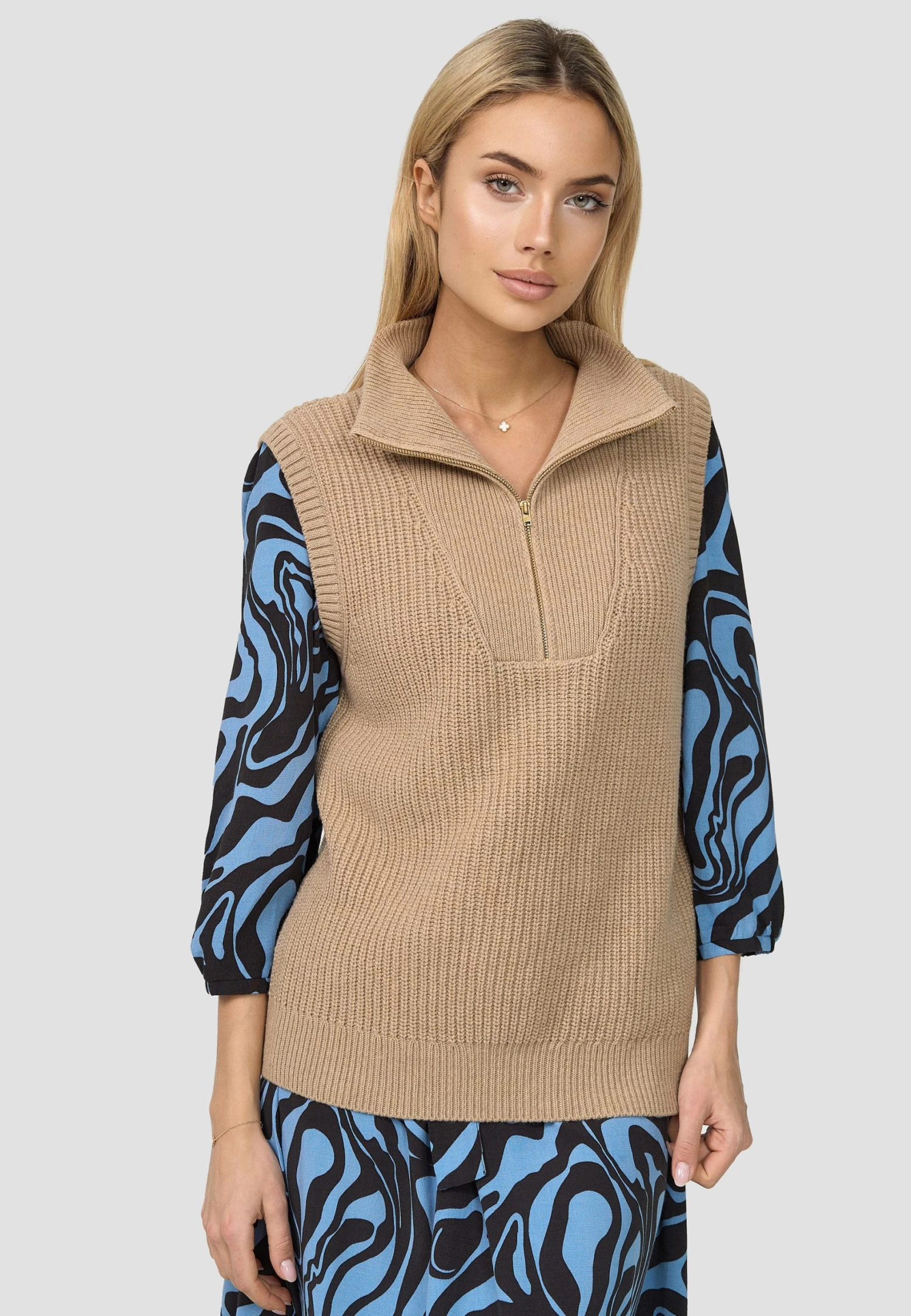 Re.draft Knit Vest Zip Troyer – Bild 2